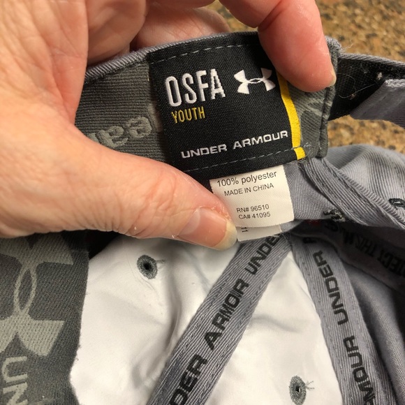 Two youth sized baseball style caps. - Picture 8 of 9